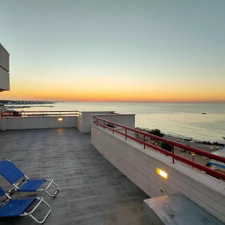Apartment Seafront Suites *